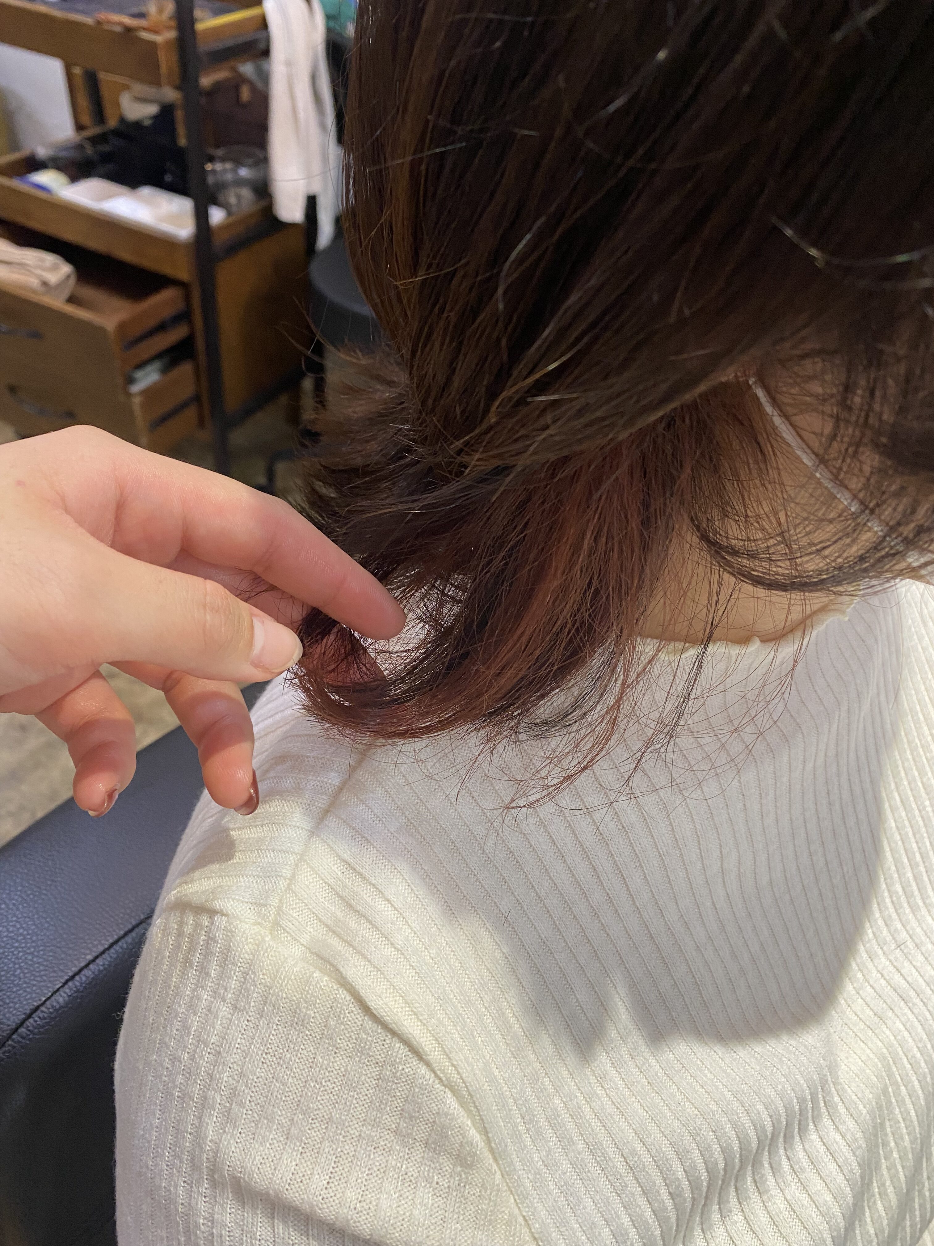 イヤリングカラー