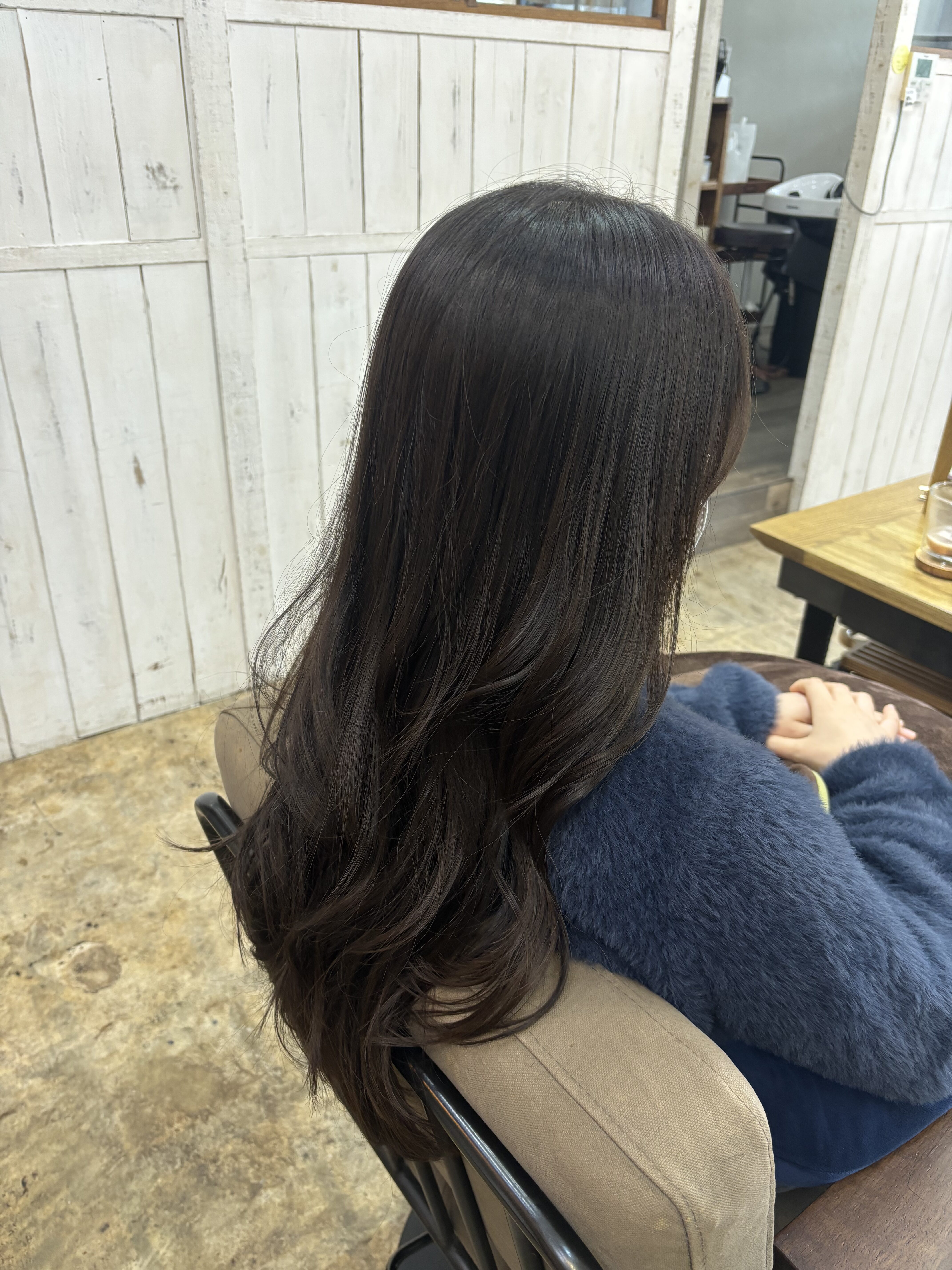 赤味が気になる方におすすめ！グレージュカラー